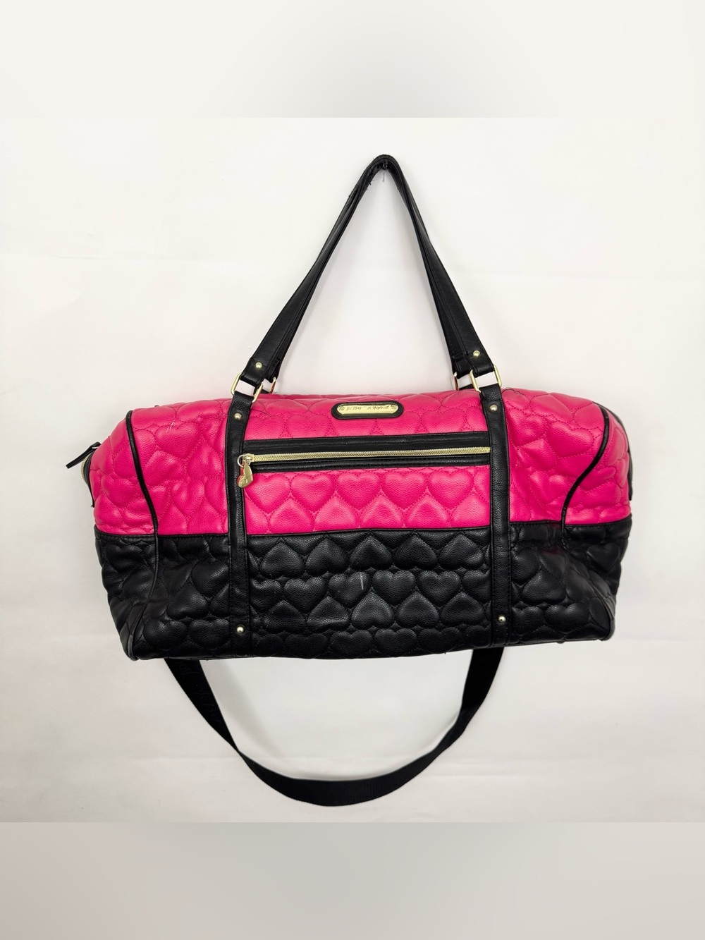 Betsey Johnson Quilted Heart Duffle Weekender Carry on Bag hot Pink and Black